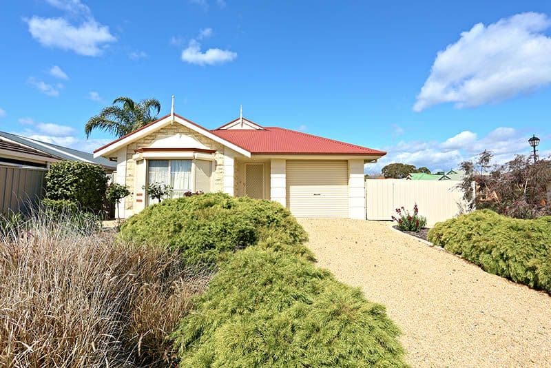8 Nicholas Court, Craigmore SA 5114, Craigmore - Image 1
