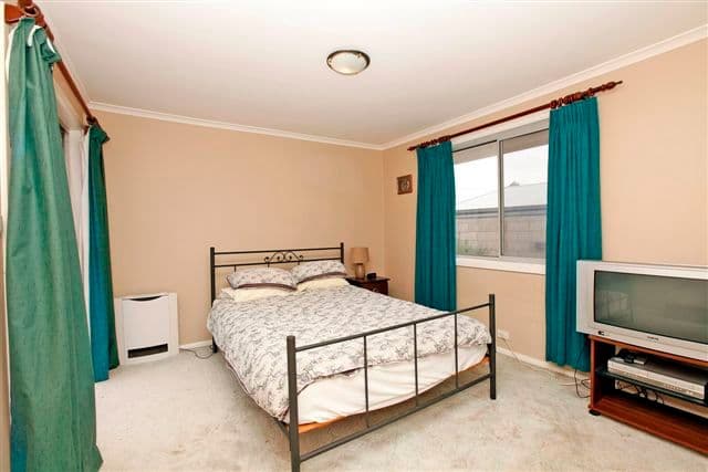 42 Field Street, CRAIGIEBURN VIC 3064, Craigieburn - Thumbnail 7
