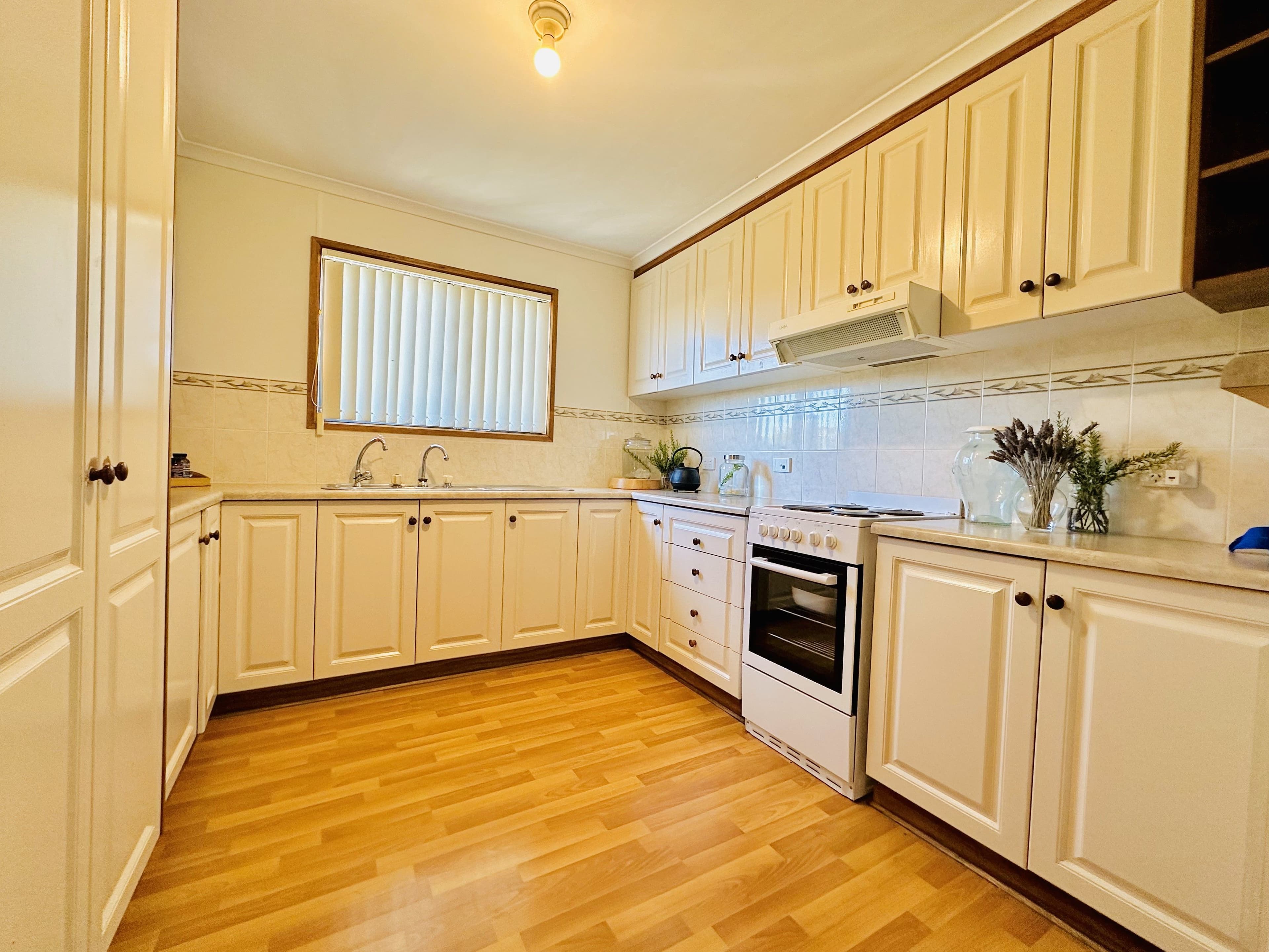6 Gaynor Avenue, Keith SA 5267, Keith - Thumbnail 2