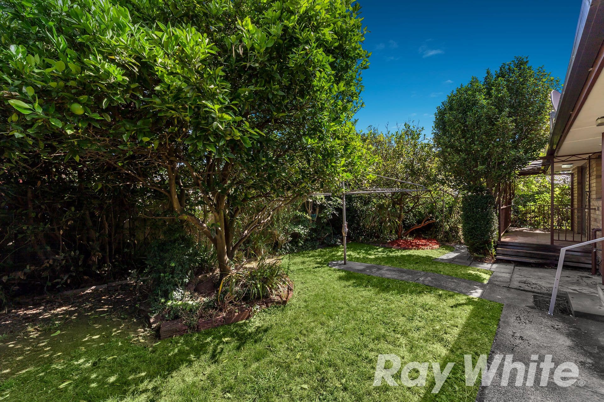 4 Witchwood Crescent, Burwood East VIC 3151, Burwood East - Thumbnail 2