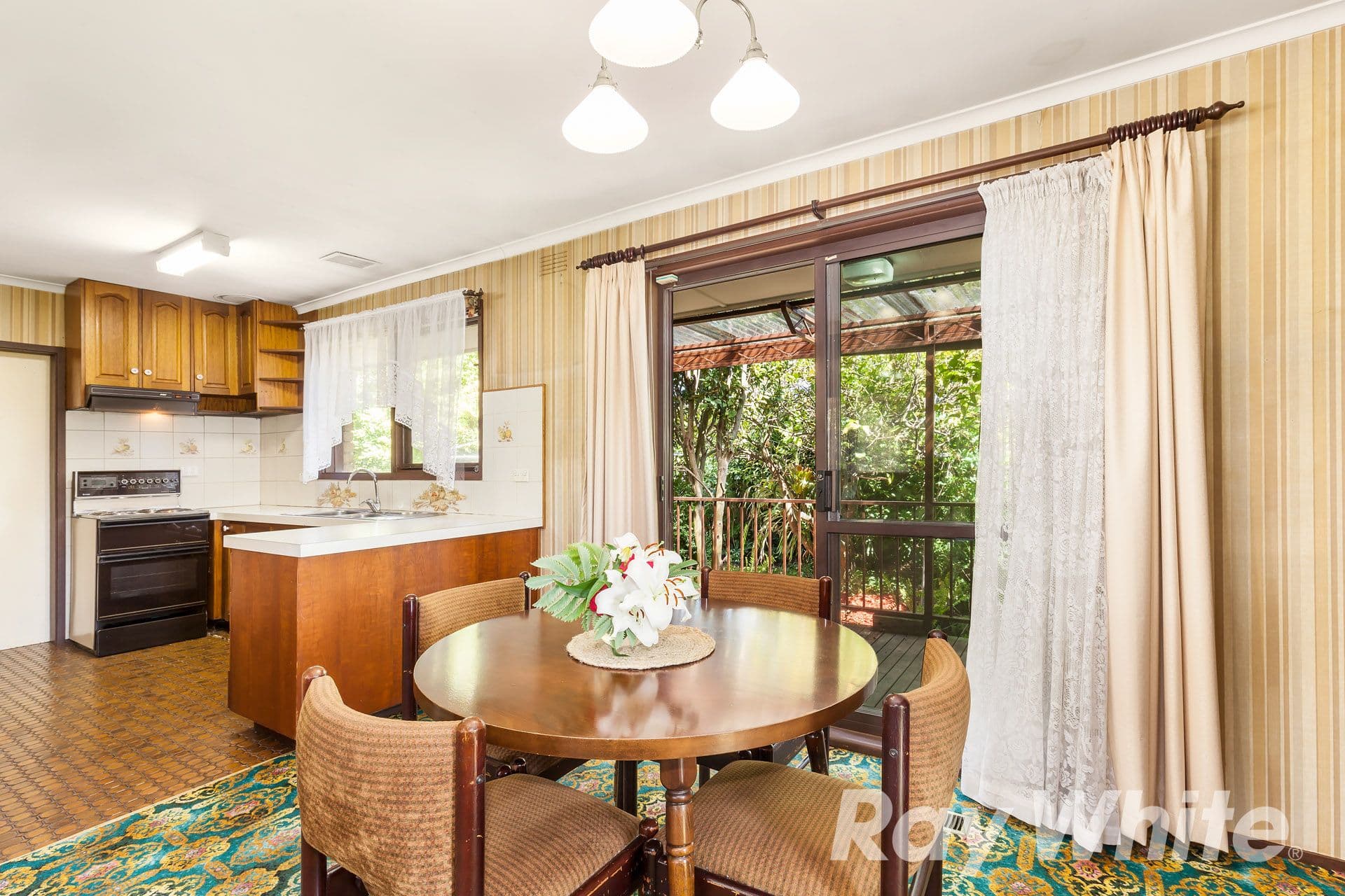 4 Witchwood Crescent, Burwood East VIC 3151, Burwood East - Thumbnail 5