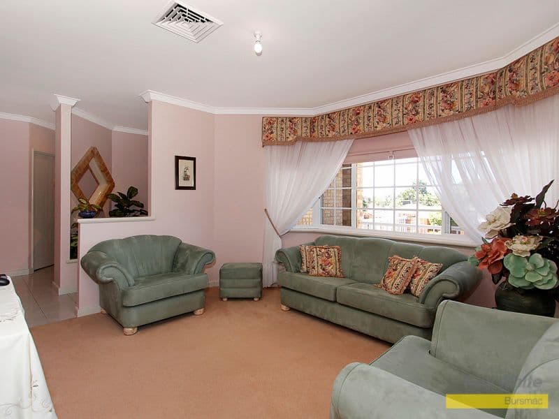 72 Clipper Drive, BALLAJURA WA 6066, Ballajura - Thumbnail 4