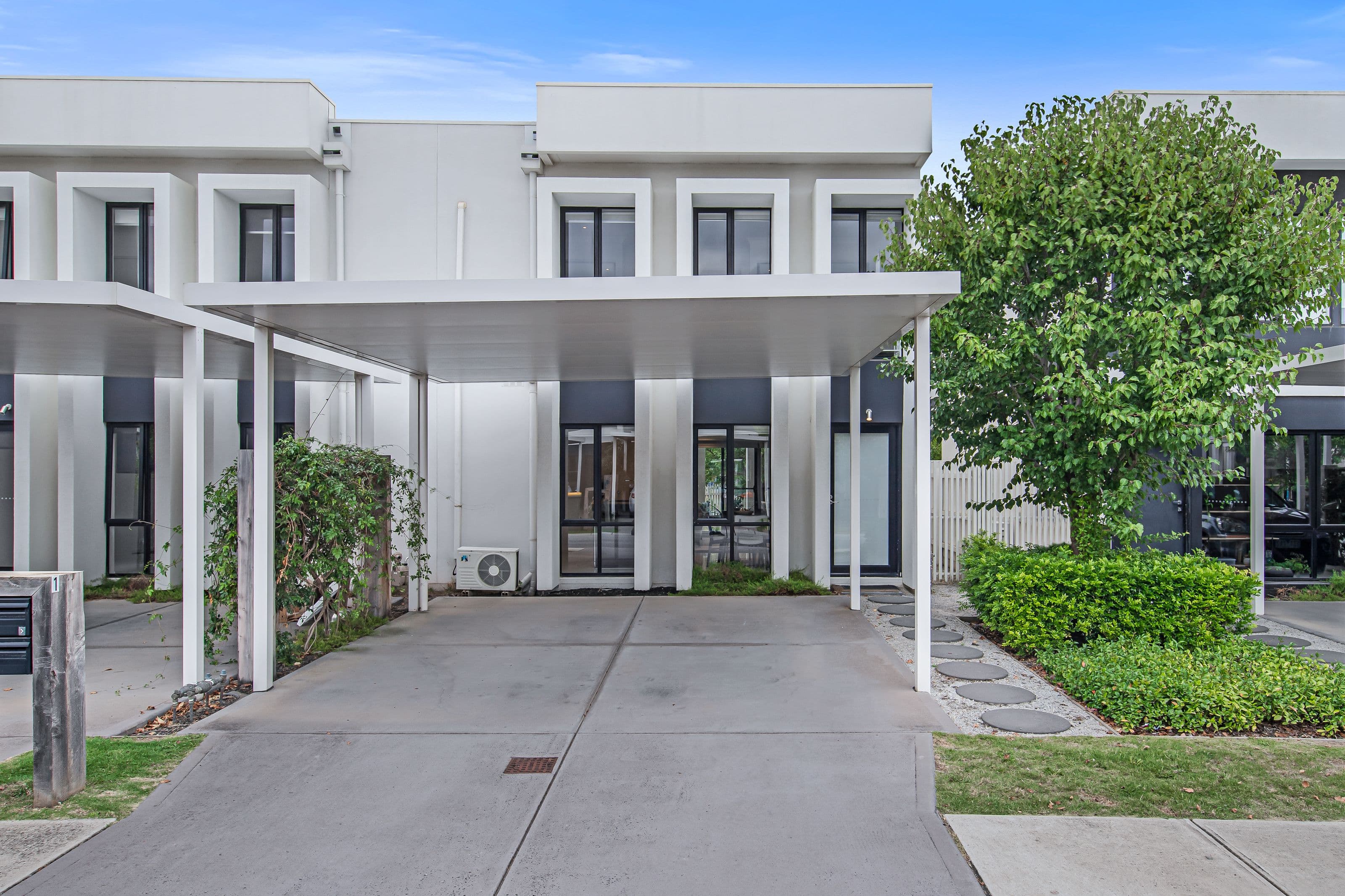 18 Orana Way, Springvale VIC 3171, Springvale - Thumbnail 2