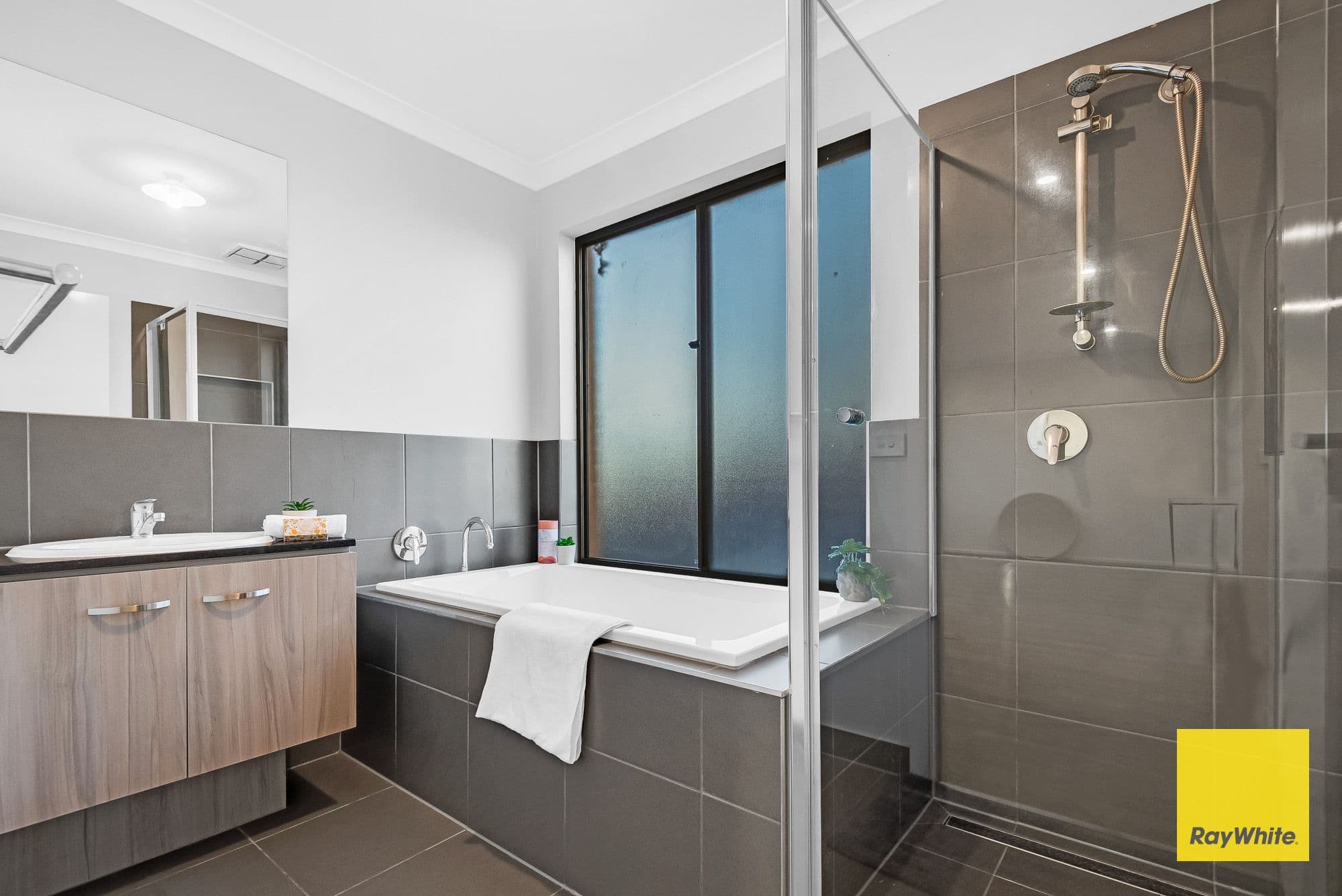 20 Tayrona Road, Tarneit VIC 3029, Tarneit - Thumbnail 3