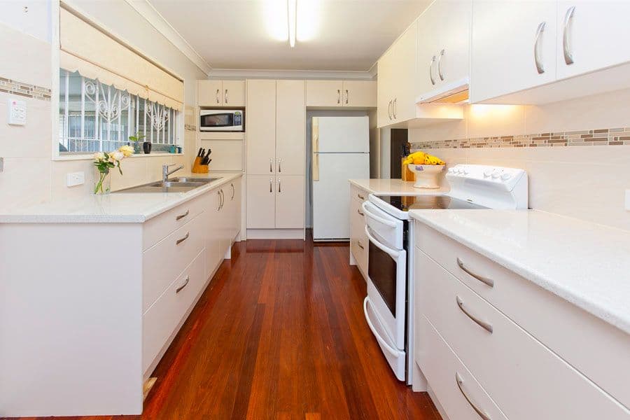 25 Nealdon Street, HOLLAND PARK QLD 4121, Holland Park - Thumbnail 3