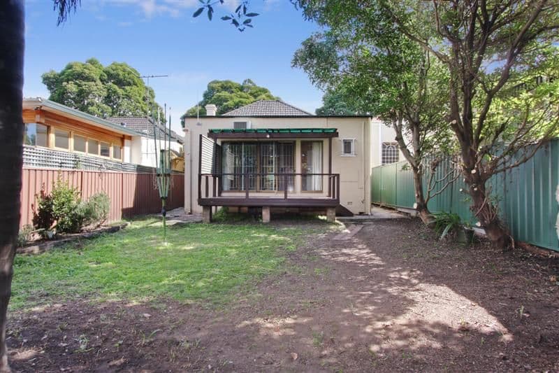 20 Coronation Avenue, PETERSHAM NSW 2049, Petersham - Thumbnail 2
