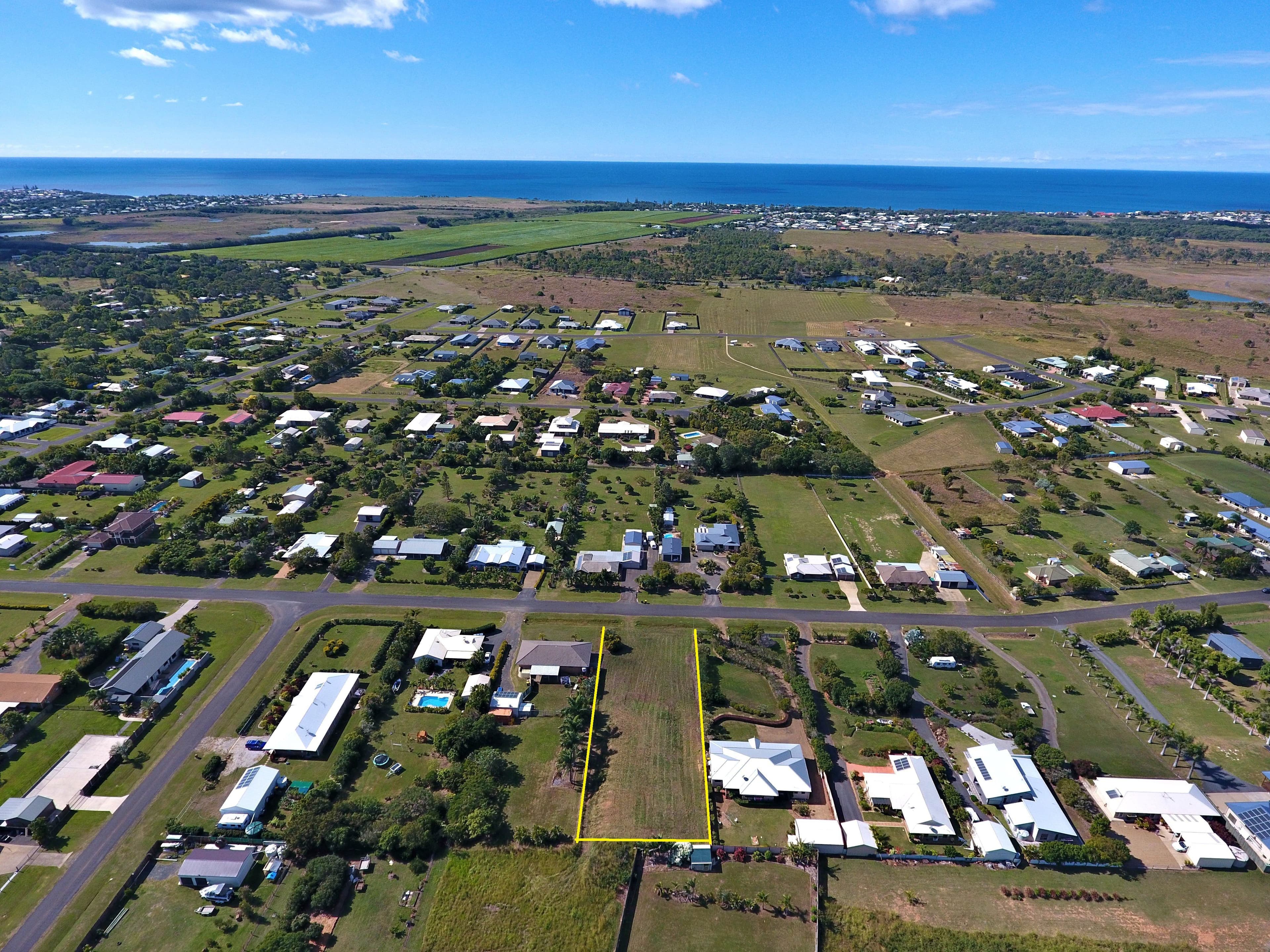 32 Spinnaker Boulevarde, Innes Park QLD 4670, Innes Park - Thumbnail 2