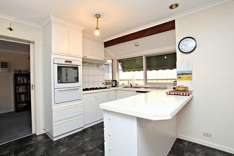 23 Symons Avenue, HOPPERS CROSSING VIC 3029, Hoppers Crossing - Thumbnail 3
