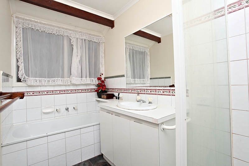 23 Symons Avenue, HOPPERS CROSSING VIC 3029, Hoppers Crossing - Thumbnail 5