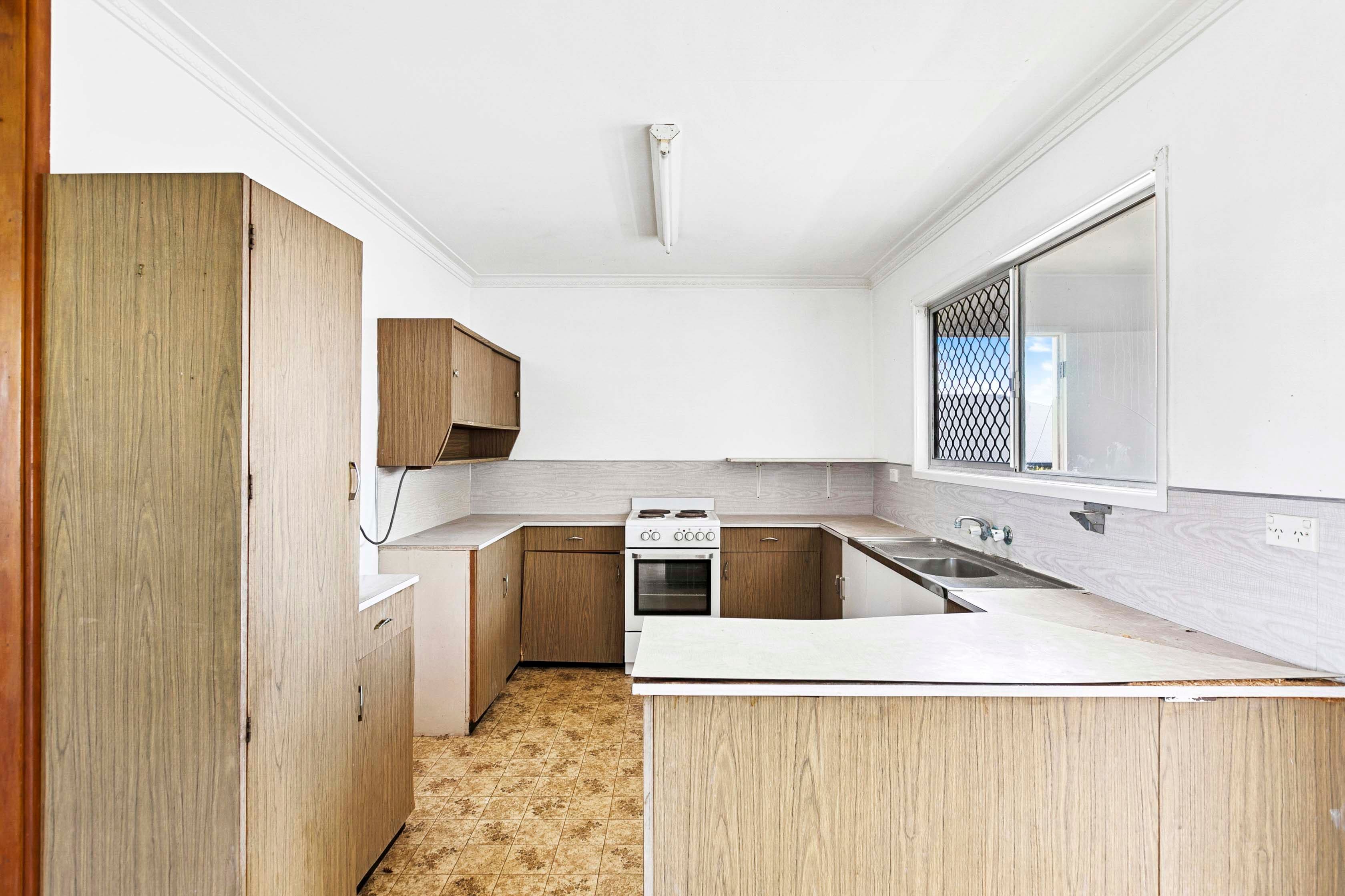 80 & 80A Corfield Street, Point Vernon QLD 4655, Point Vernon - Thumbnail 6