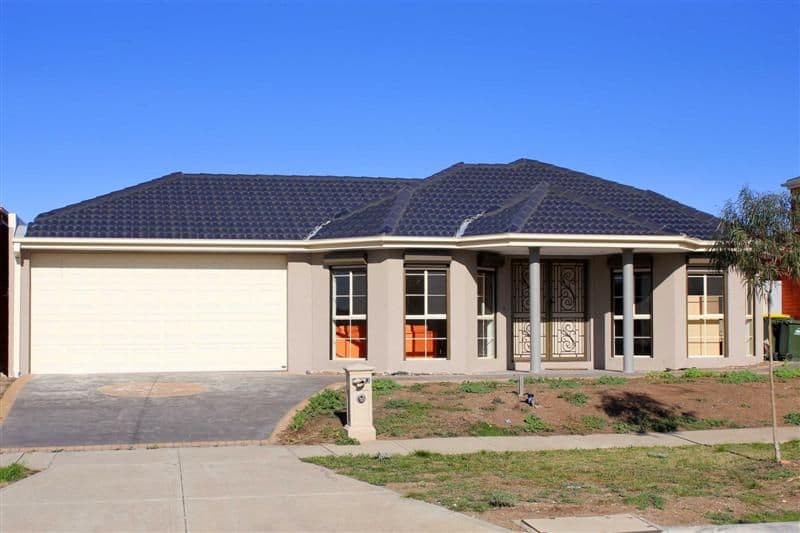 9 Moorland Road, CAIRNLEA VIC 3023, Cairnlea - Image 1