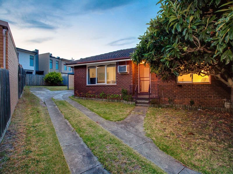 3 Delacombe Court, CHELTENHAM VIC 3192, Cheltenham - Thumbnail 2