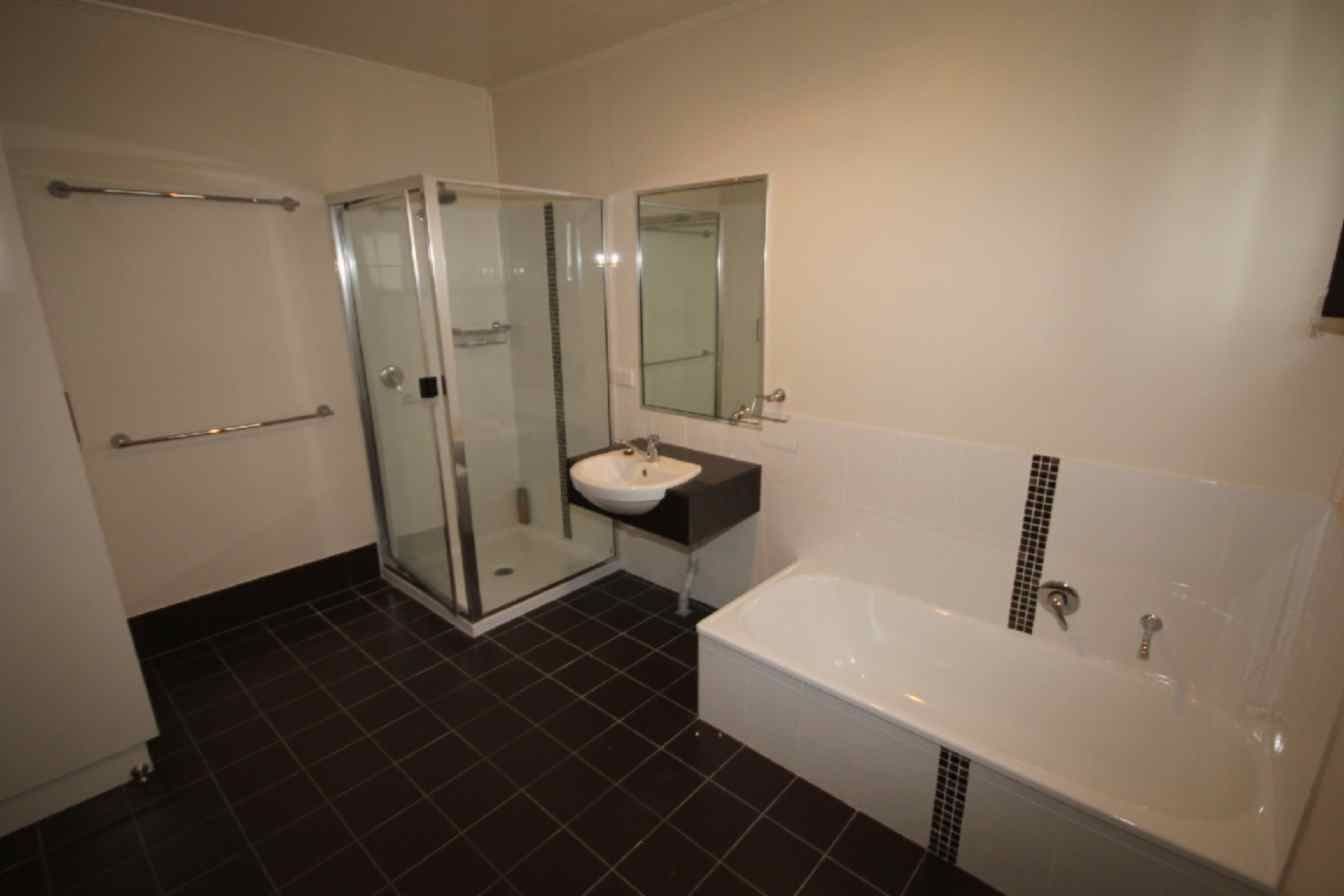 136 Drayton Street, DALBY QLD 4405, Dalby - Thumbnail 8