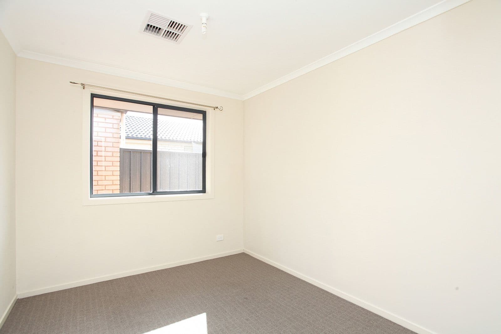 6 Caspian Lane, ANDREWS FARM SA 5114, Andrews Farm - Thumbnail 4
