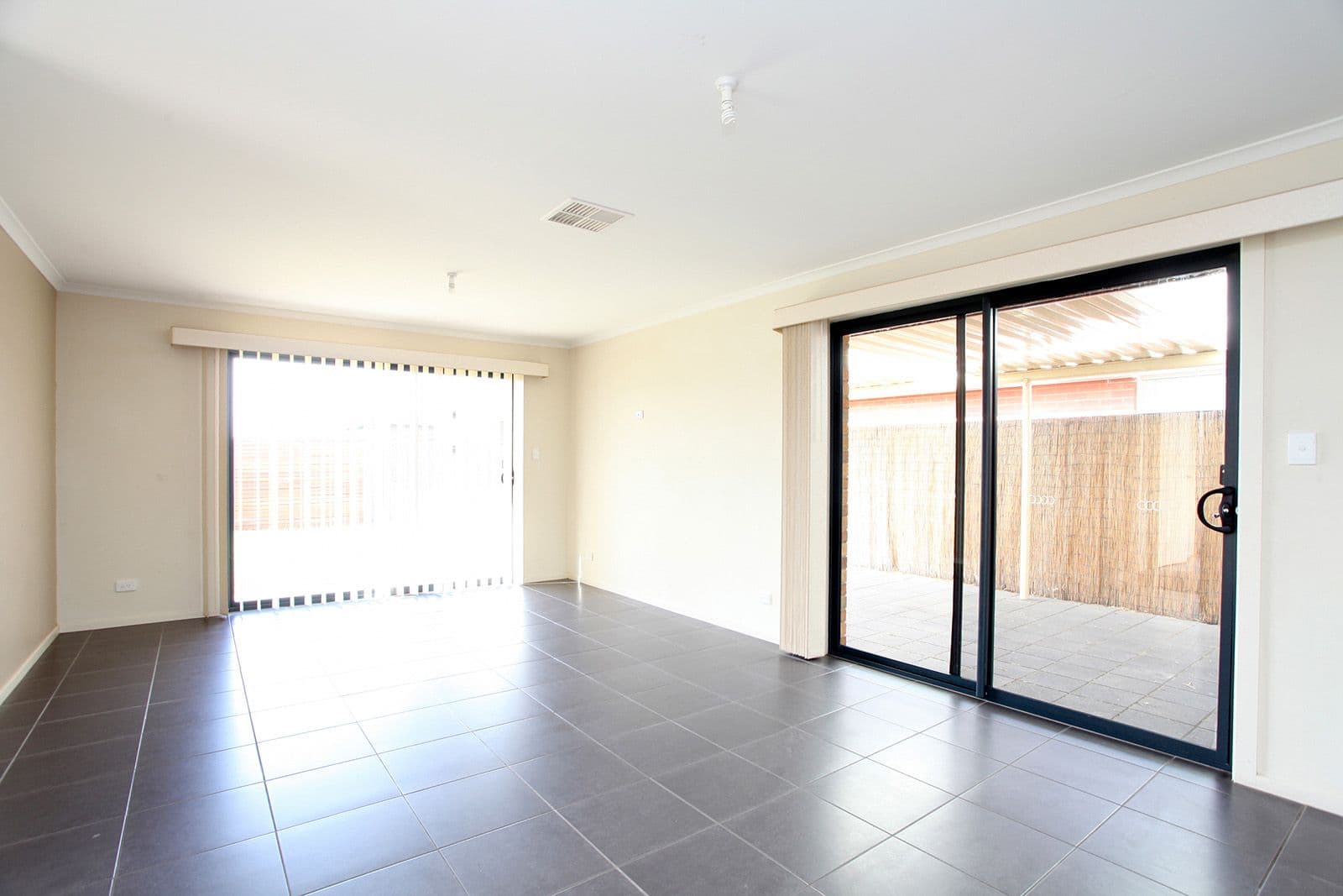 6 Caspian Lane, ANDREWS FARM SA 5114, Andrews Farm - Thumbnail 6