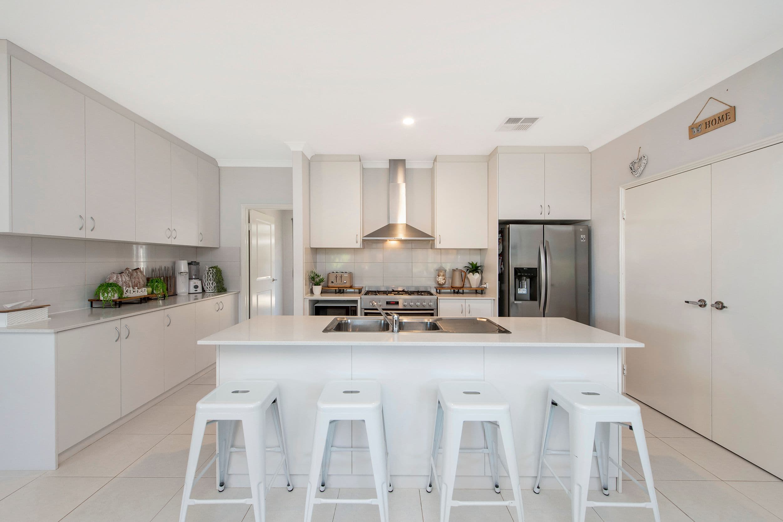 17 Emary Rise, Baldivis WA 6171, Baldivis - Image 1