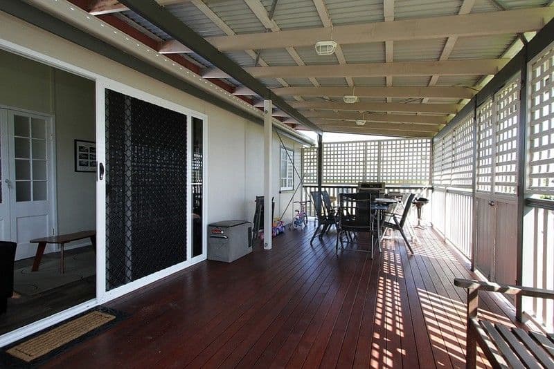 11 Green Street, NORTH MACKAY QLD 4740, North Mackay - Thumbnail 2