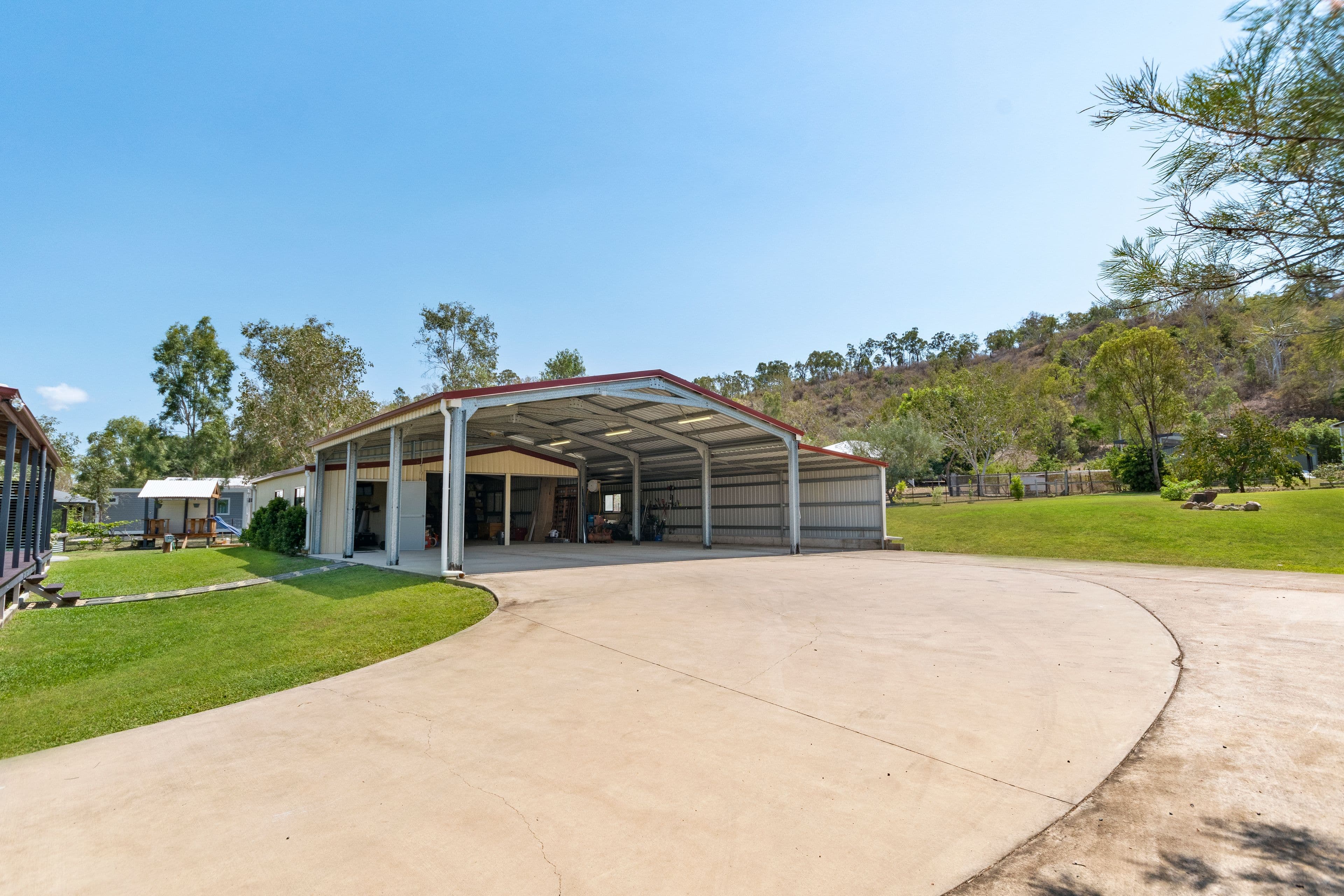 327-331 Williams Road, Alligator Creek QLD 4816, Alligator Creek - Thumbnail 3