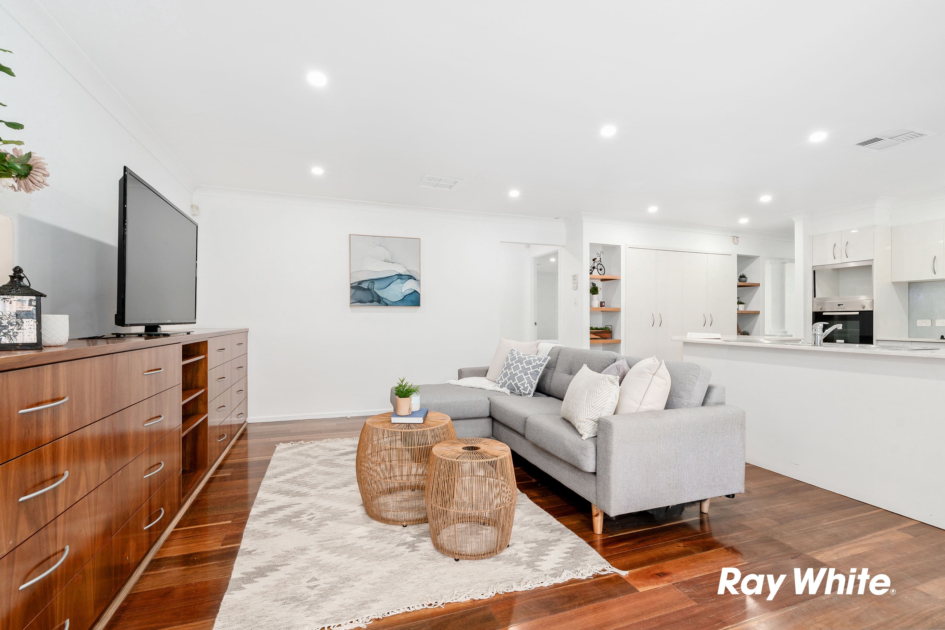 8 Watford Drive, Stanhope Gardens NSW 2768, Stanhope Gardens - Thumbnail 4