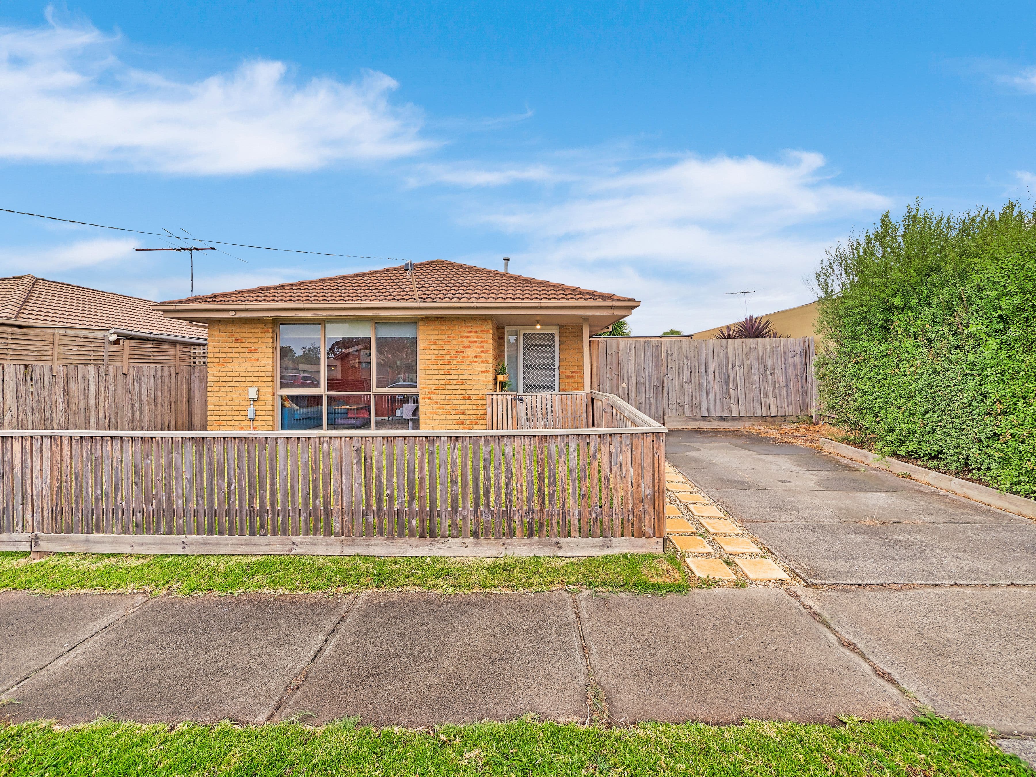 6 Willora Crescent, Cranbourne West VIC 3977, Cranbourne West - Image 1