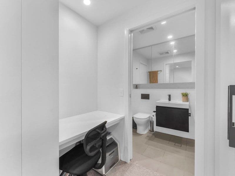 8 Donkin Street, West End QLD 4101, West End - Thumbnail 2