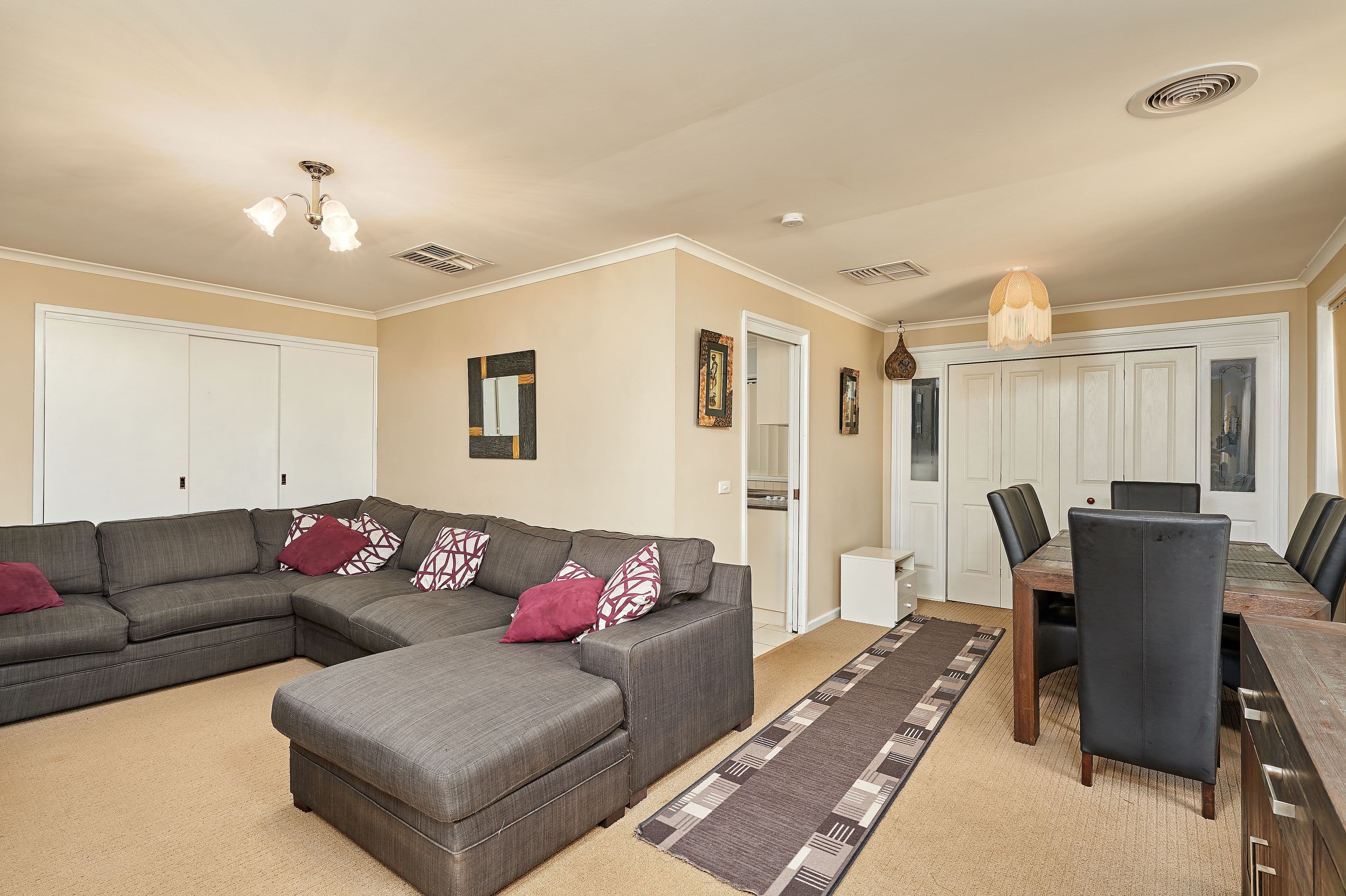 12 Eyre Street, Lake Albert - Thumbnail 2