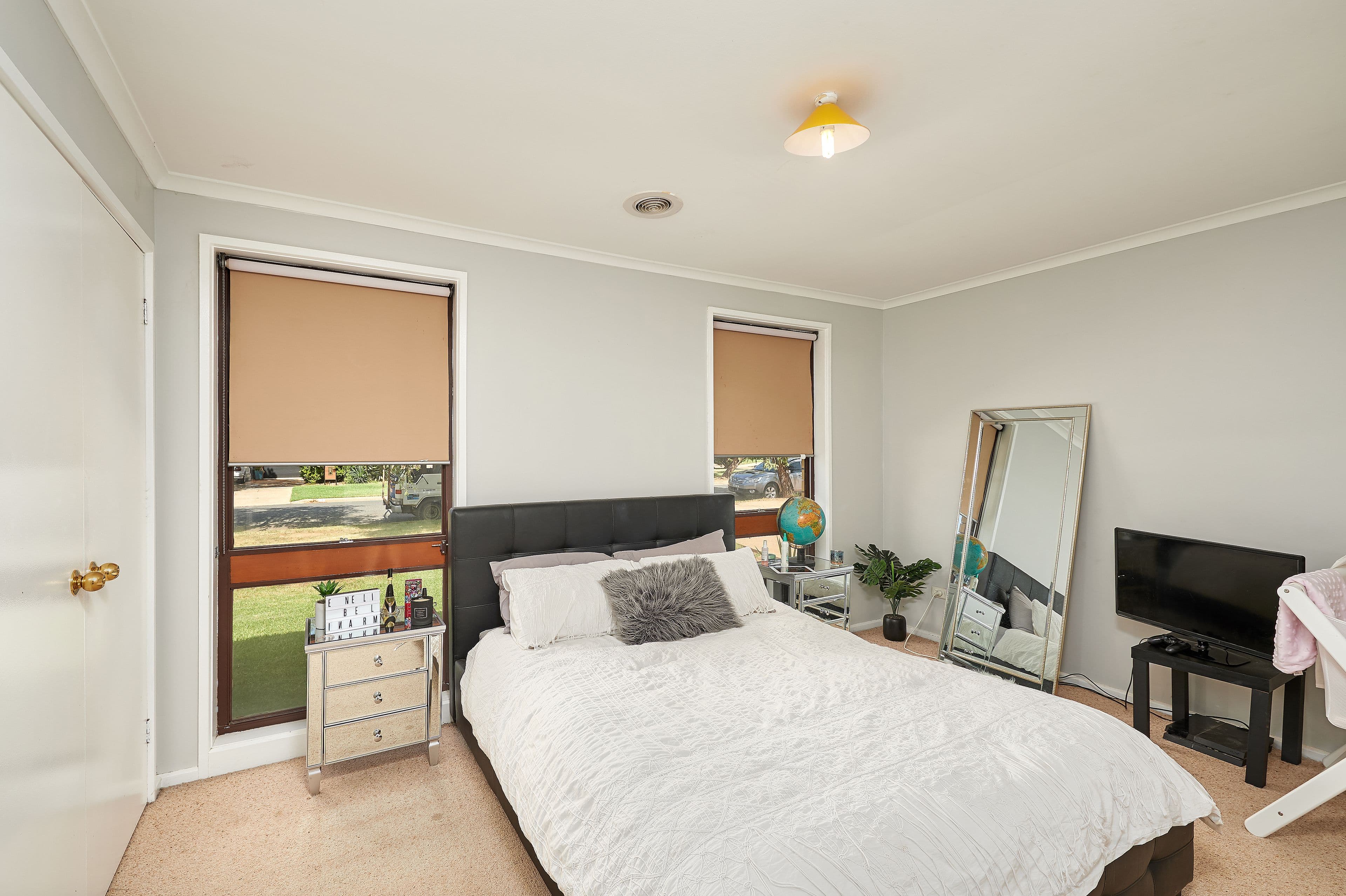 12 Eyre Street, Lake Albert - Thumbnail 4