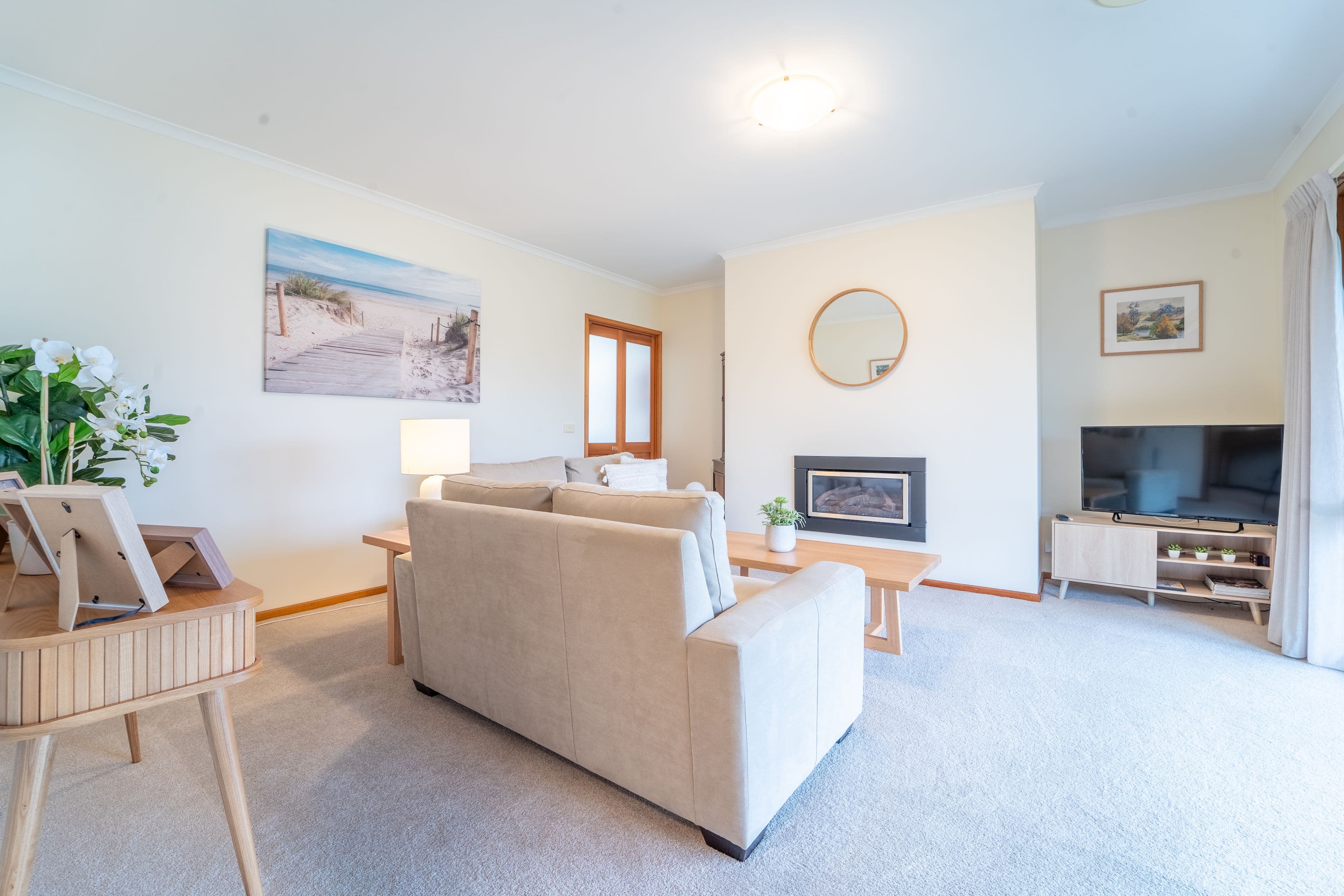 1 Homewood Lane, Highton VIC 3216, Highton - Thumbnail 2