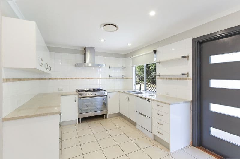 39 Cabrera Crescent, Beerwah QLD 4519, Beerwah - Thumbnail 2