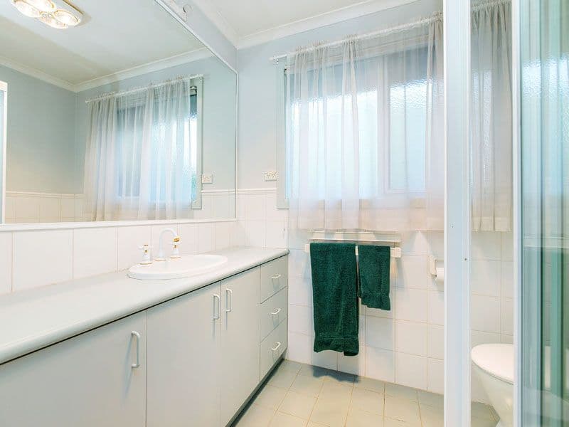 8 Rips Court, DINGLEY VILLAGE VIC 3172, Dingley Village - Thumbnail 7