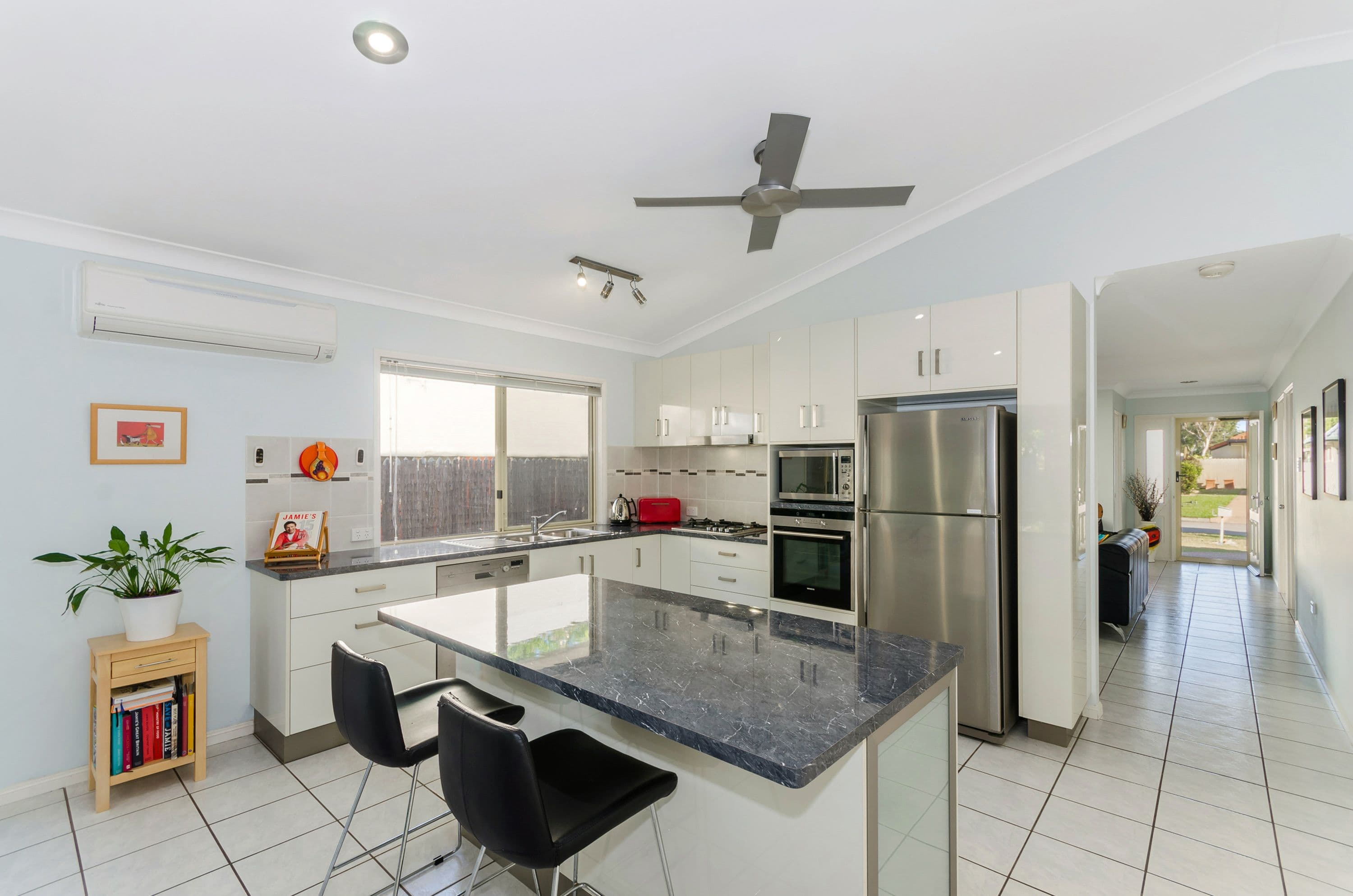 4 Lakeview Court, Kirwan QLD 4817, Kirwan - Thumbnail 3