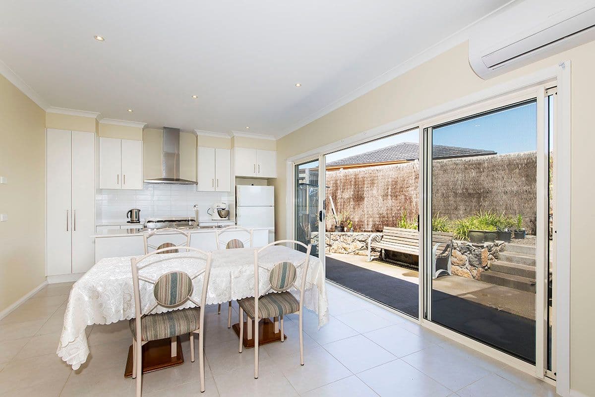 15 Taronga Way, South Morang VIC 3752, South Morang - Thumbnail 3