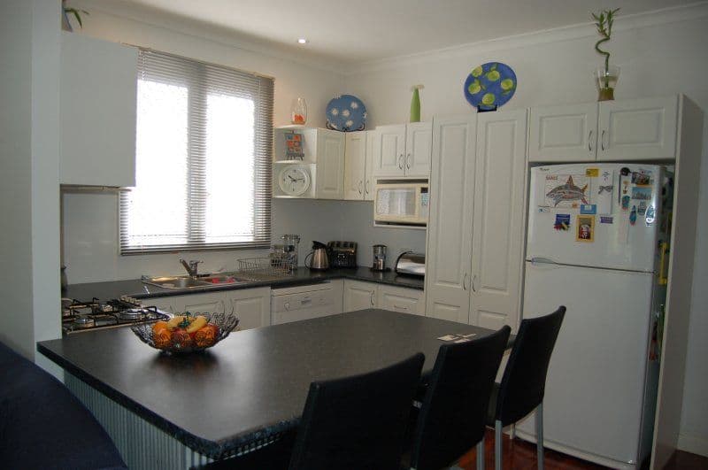 118  Hillview Terrace, ST JAMES WA 6102, St James - Thumbnail 3