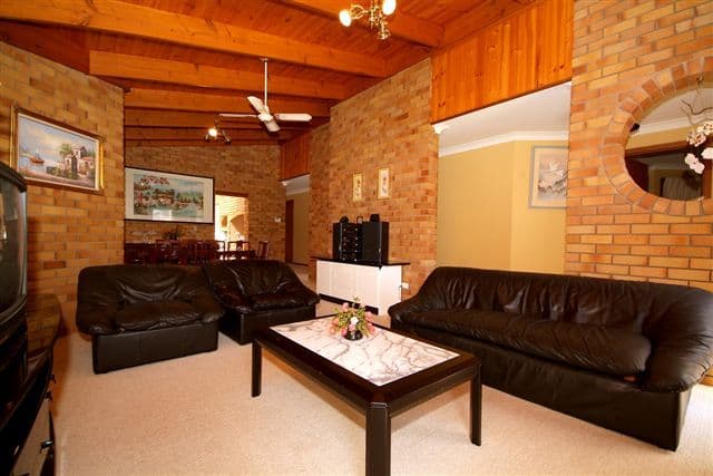 8 Merradong Court, RANGEVILLE QLD 4350, Rangeville - Thumbnail 2