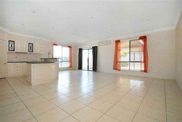 68 Aberdeen Street, RANGEVILLE QLD 4350, Rangeville - Thumbnail 4