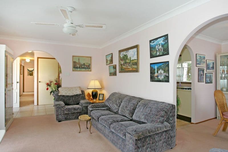 5 Charlotte Close, BATEAU BAY NSW 2261, Bateau Bay - Thumbnail 4