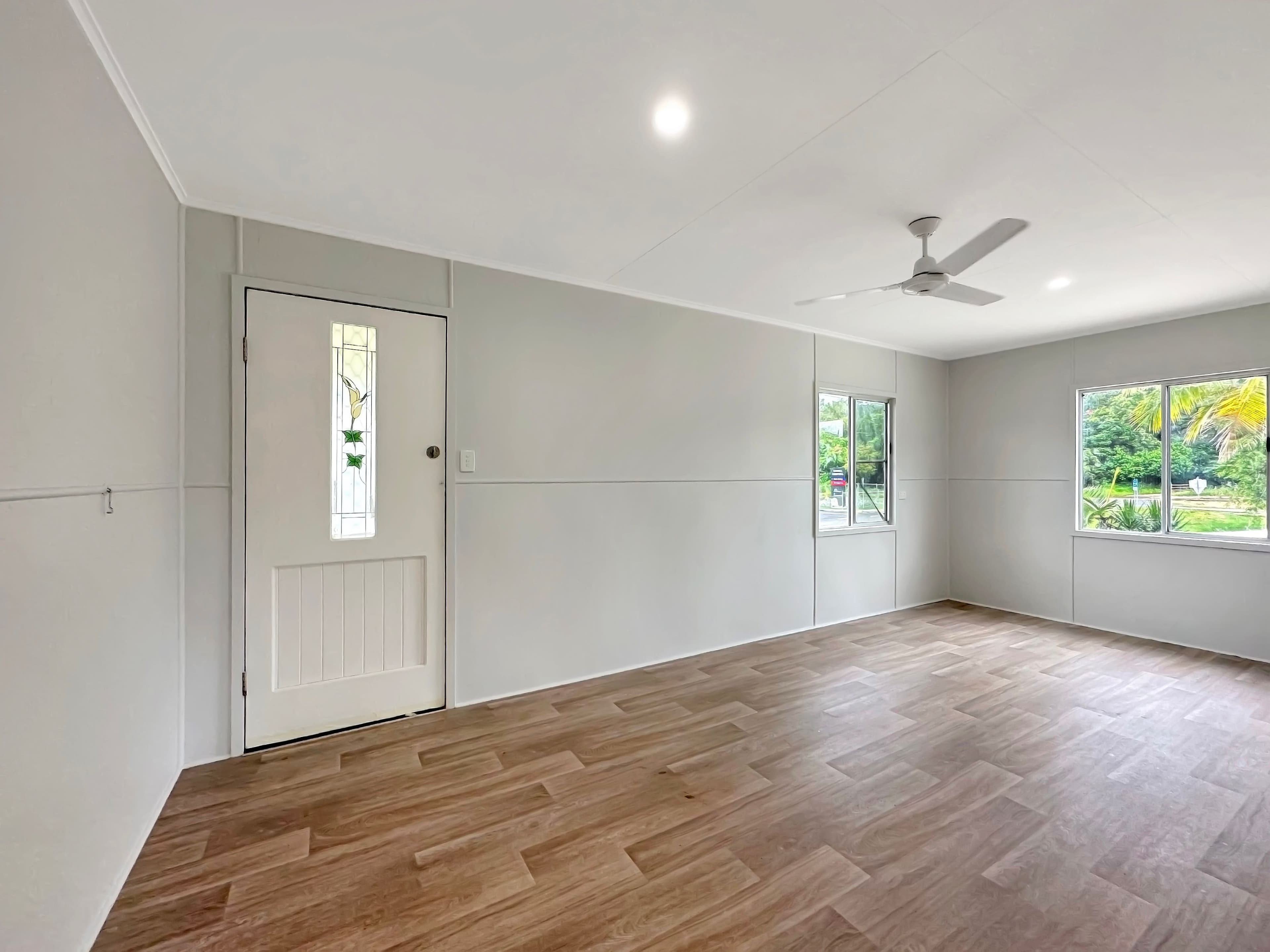 44 Brewers Road, Sarina QLD 4737, Sarina - Thumbnail 4