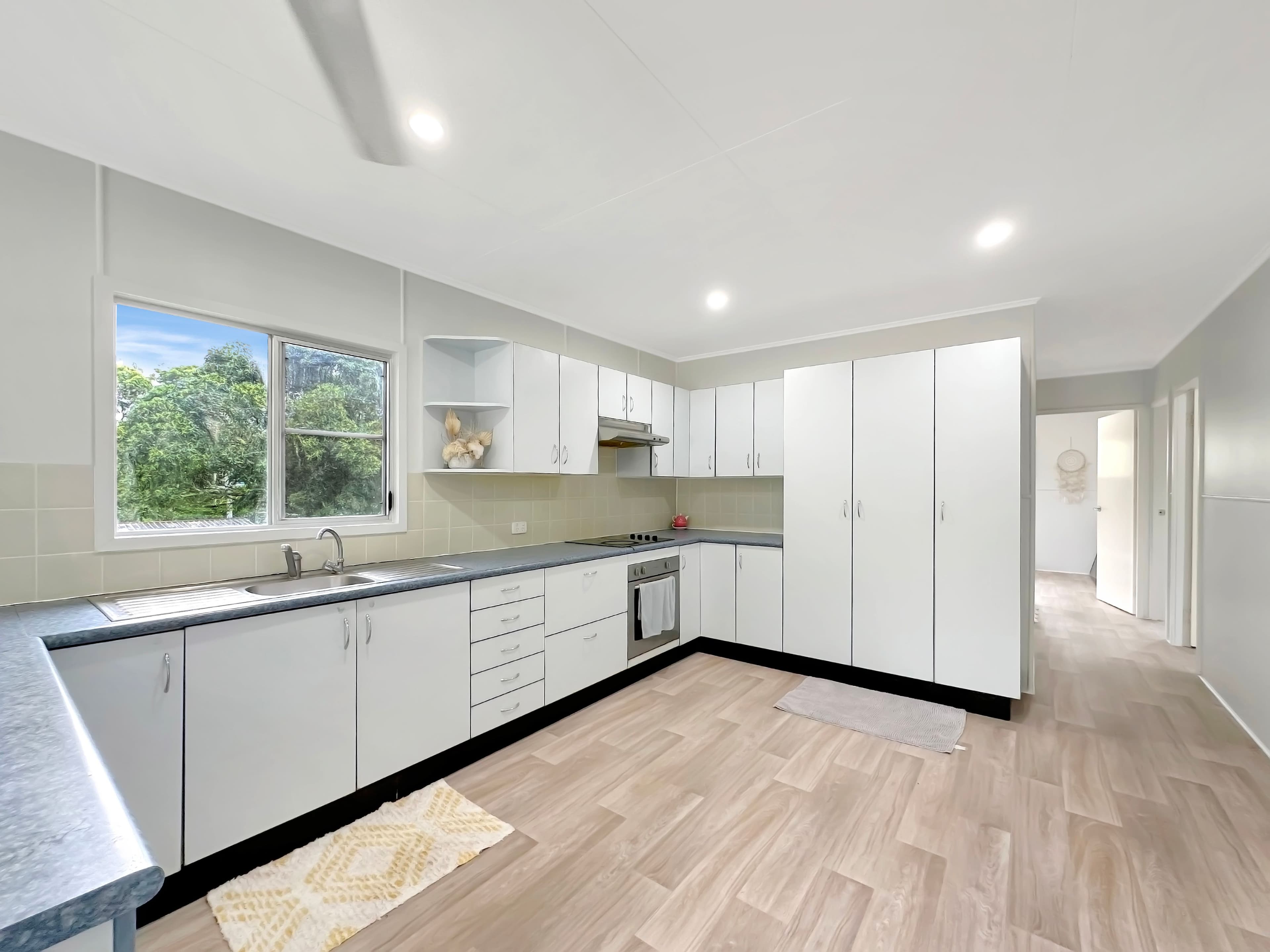 44 Brewers Road, Sarina QLD 4737, Sarina - Thumbnail 6