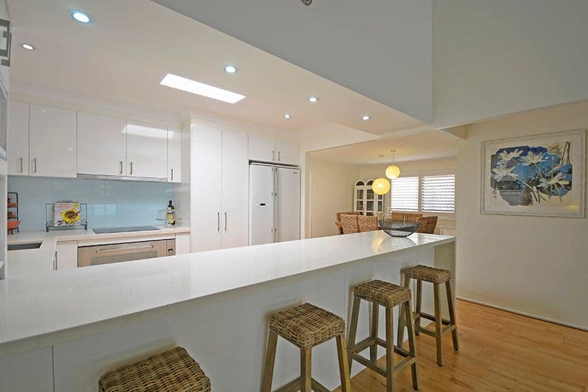 10 Salacia Avenue, Mermaid Waters QLD 4218, Mermaid Waters - Thumbnail 5