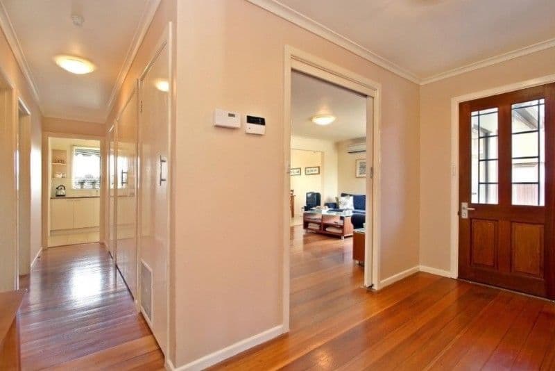 13 Sampson Drive, MOUNT WAVERLEY VIC 3149, Mount Waverley - Thumbnail 5