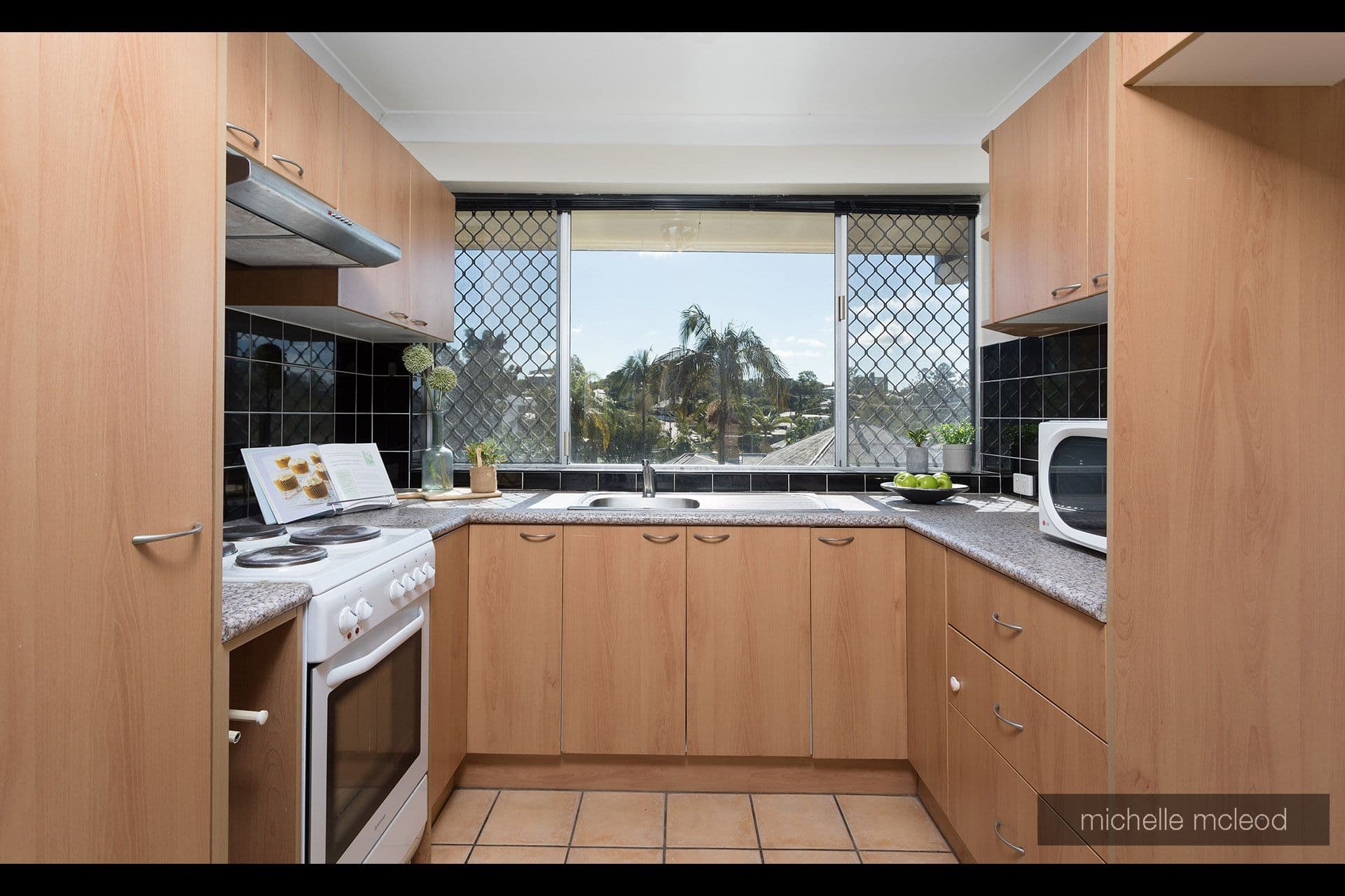 117 Clarence Road, Indooroopilly QLD 4068, Indooroopilly - Thumbnail 6
