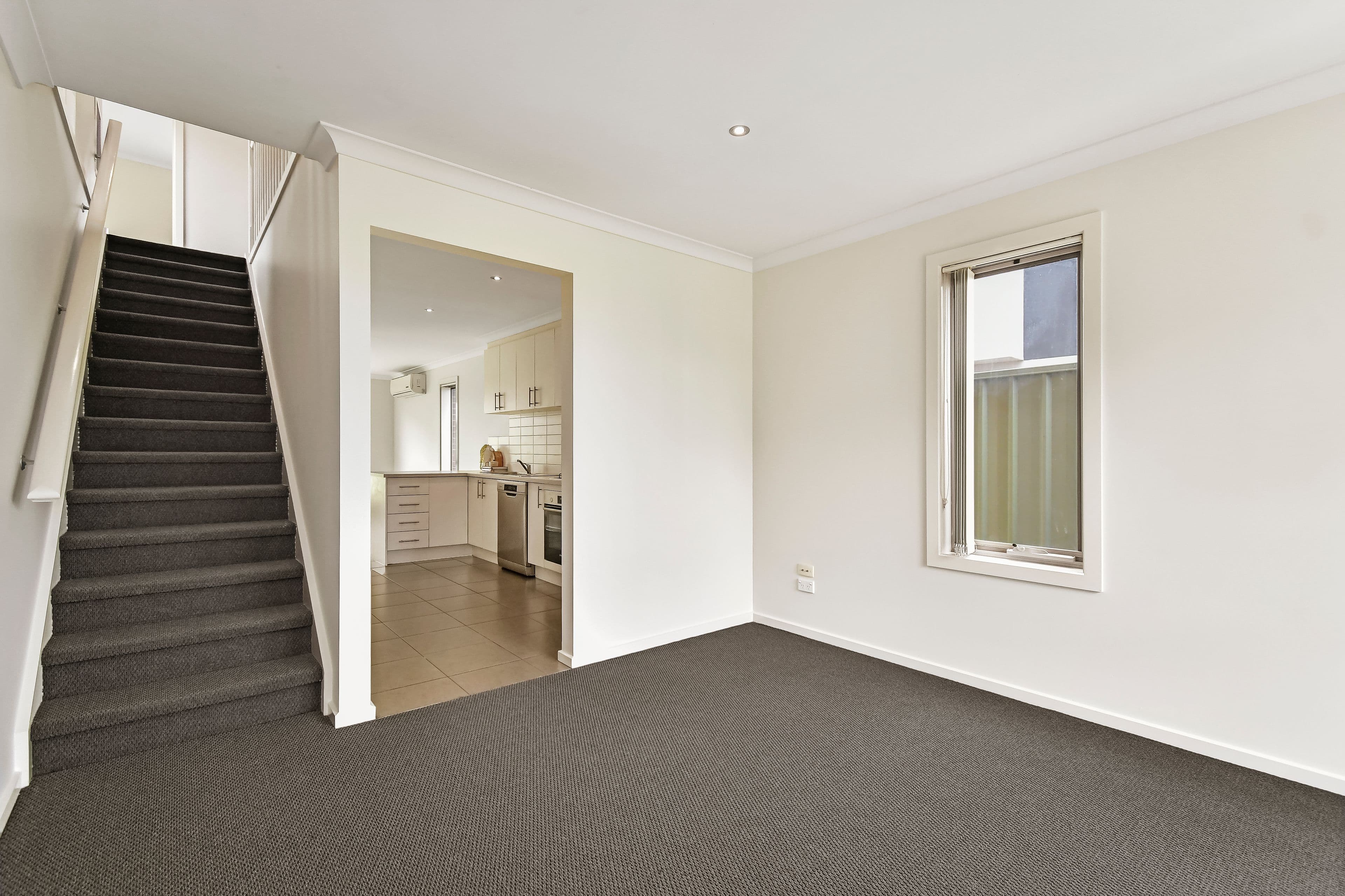 4 Bluestone Street, Pakenham VIC 3810, Pakenham - Thumbnail 4
