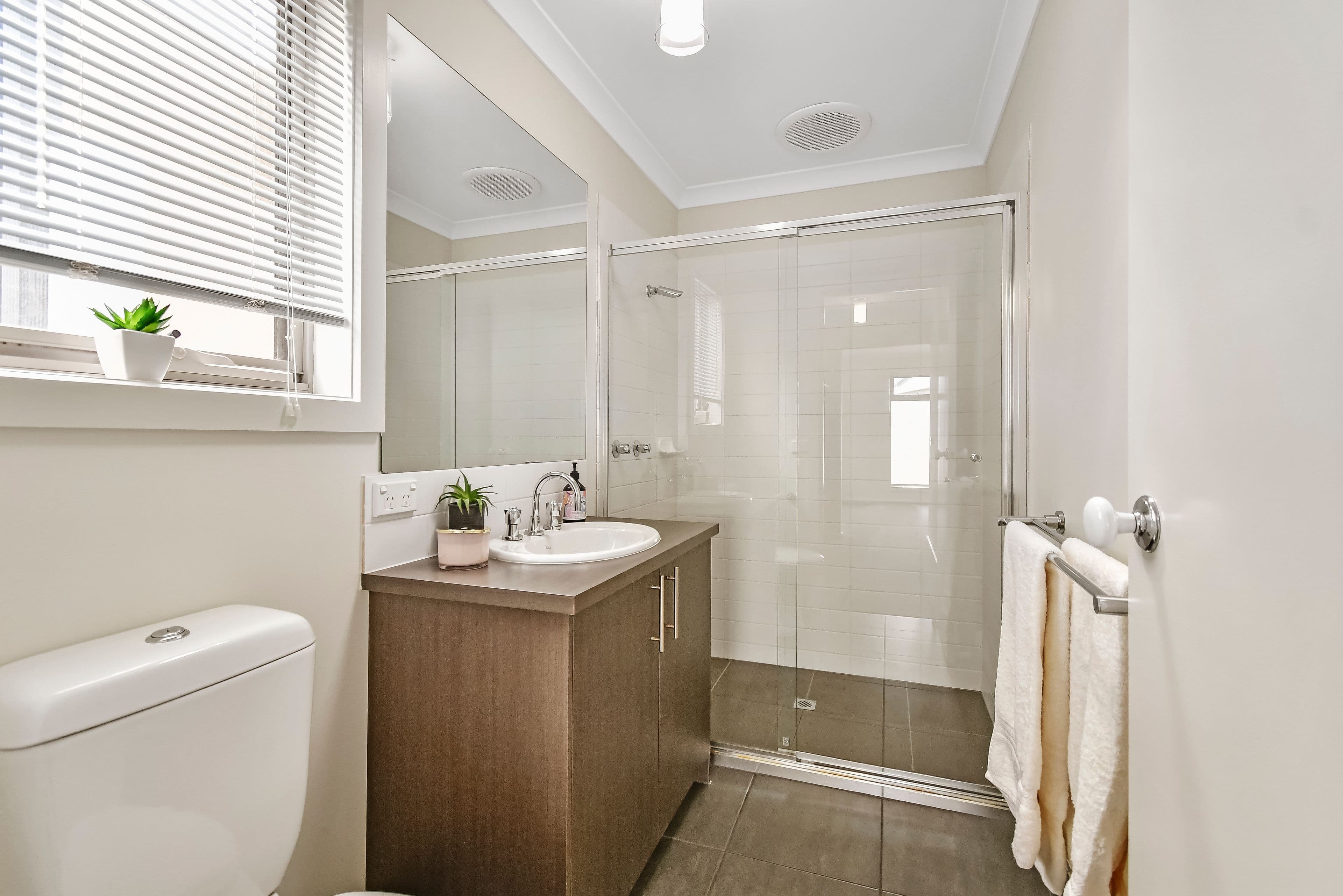 4 Bluestone Street, Pakenham VIC 3810, Pakenham - Thumbnail 6