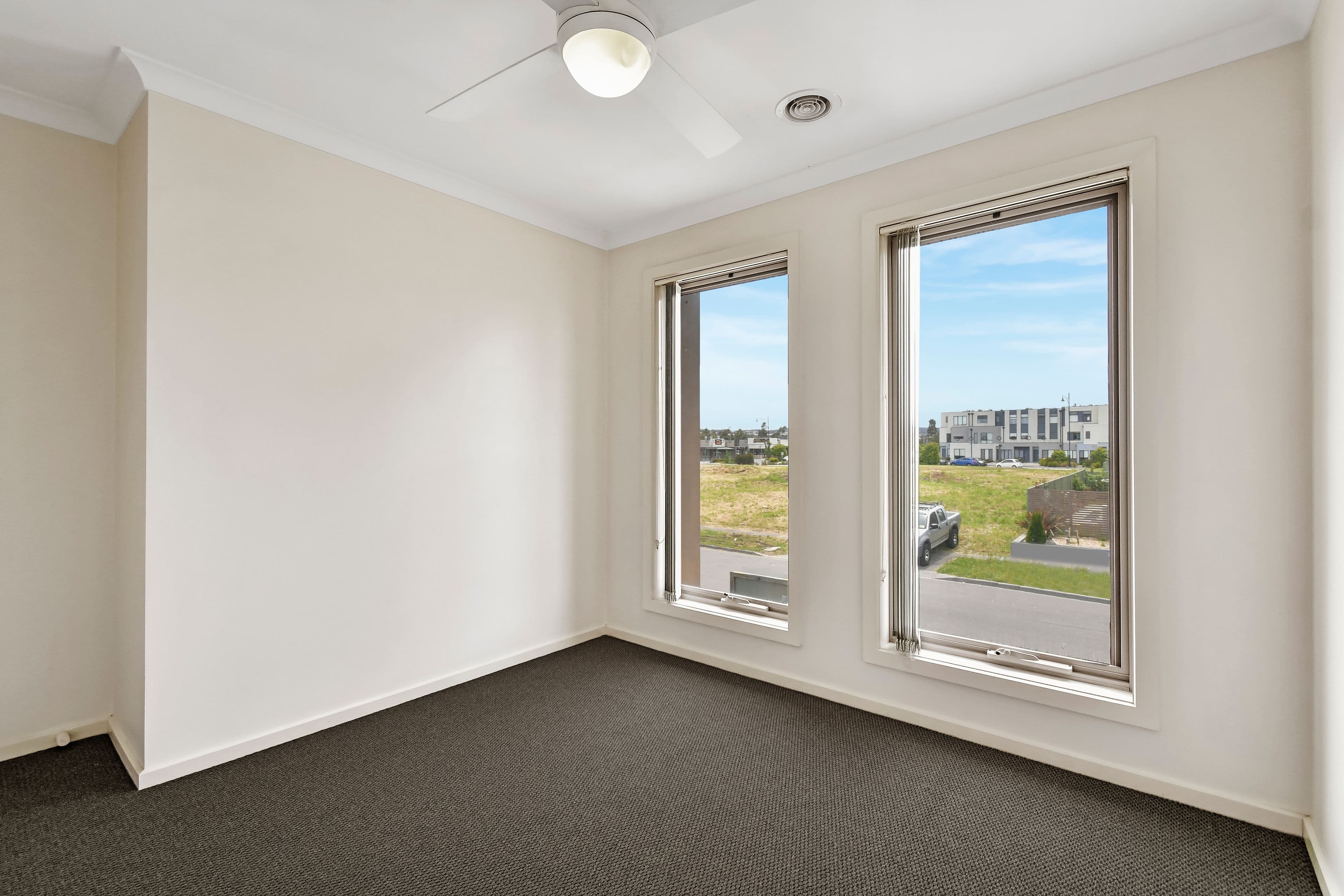 4 Bluestone Street, Pakenham VIC 3810, Pakenham - Thumbnail 7