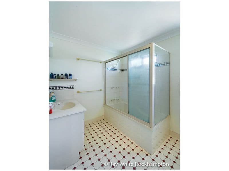 50 Bean Avenue, PARKHURST QLD 4702, Parkhurst - Thumbnail 8