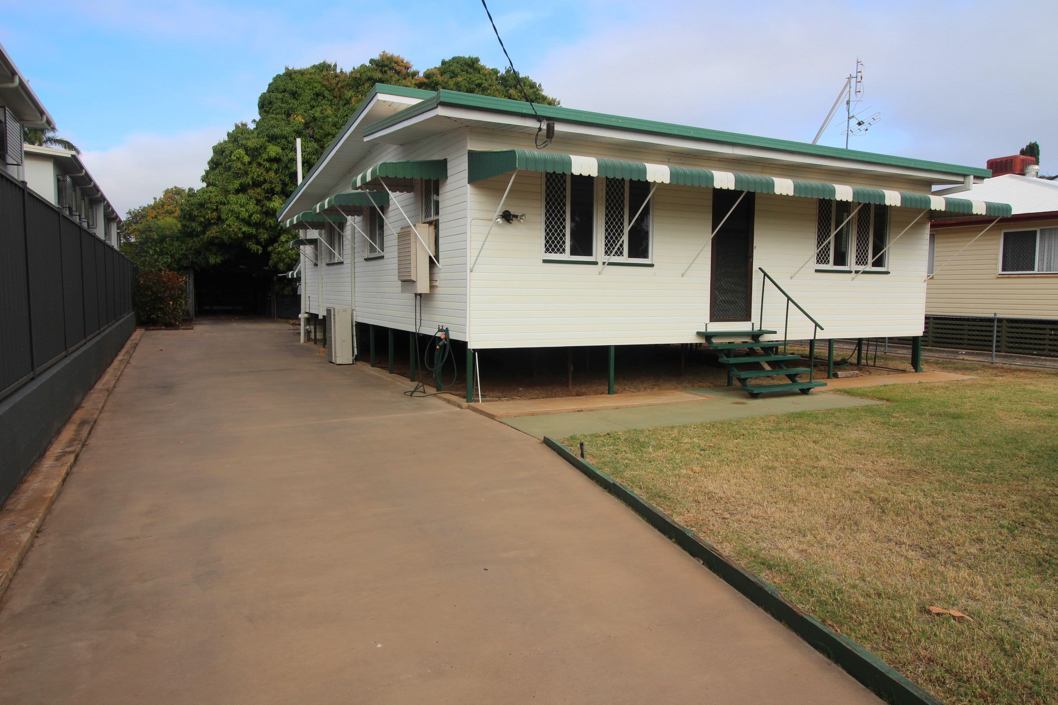 39 Roberts Street, Emerald QLD 4720, Emerald - Image 1