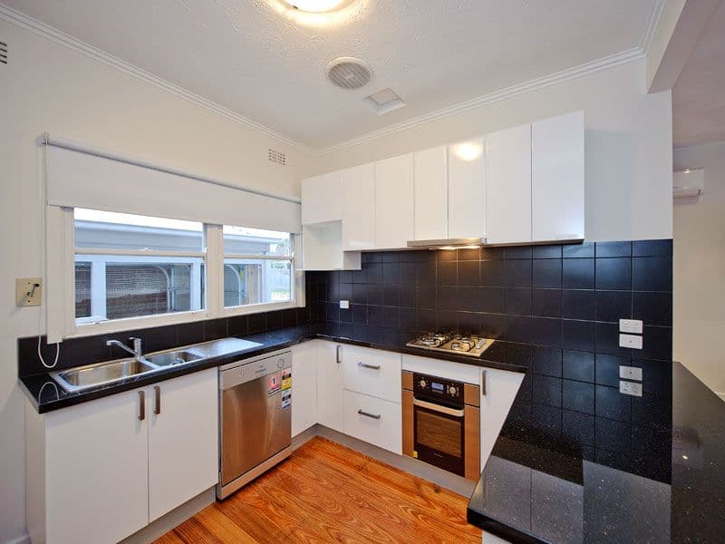 24 Gunyah Road, BLACKBURN NORTH VIC 3130, Blackburn North - Thumbnail 2