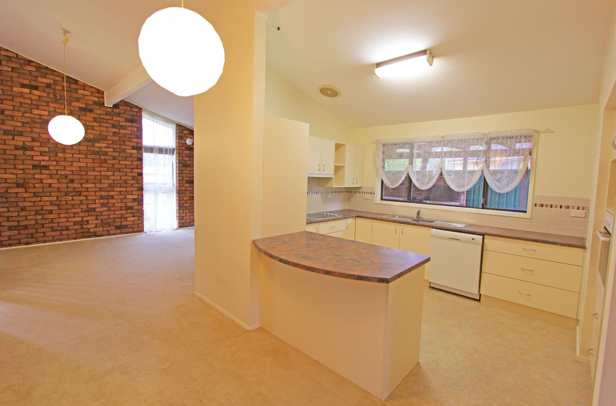 83 Brooke Avenue, KILLARNEY VALE NSW 2261, Killarney Vale - Thumbnail 3
