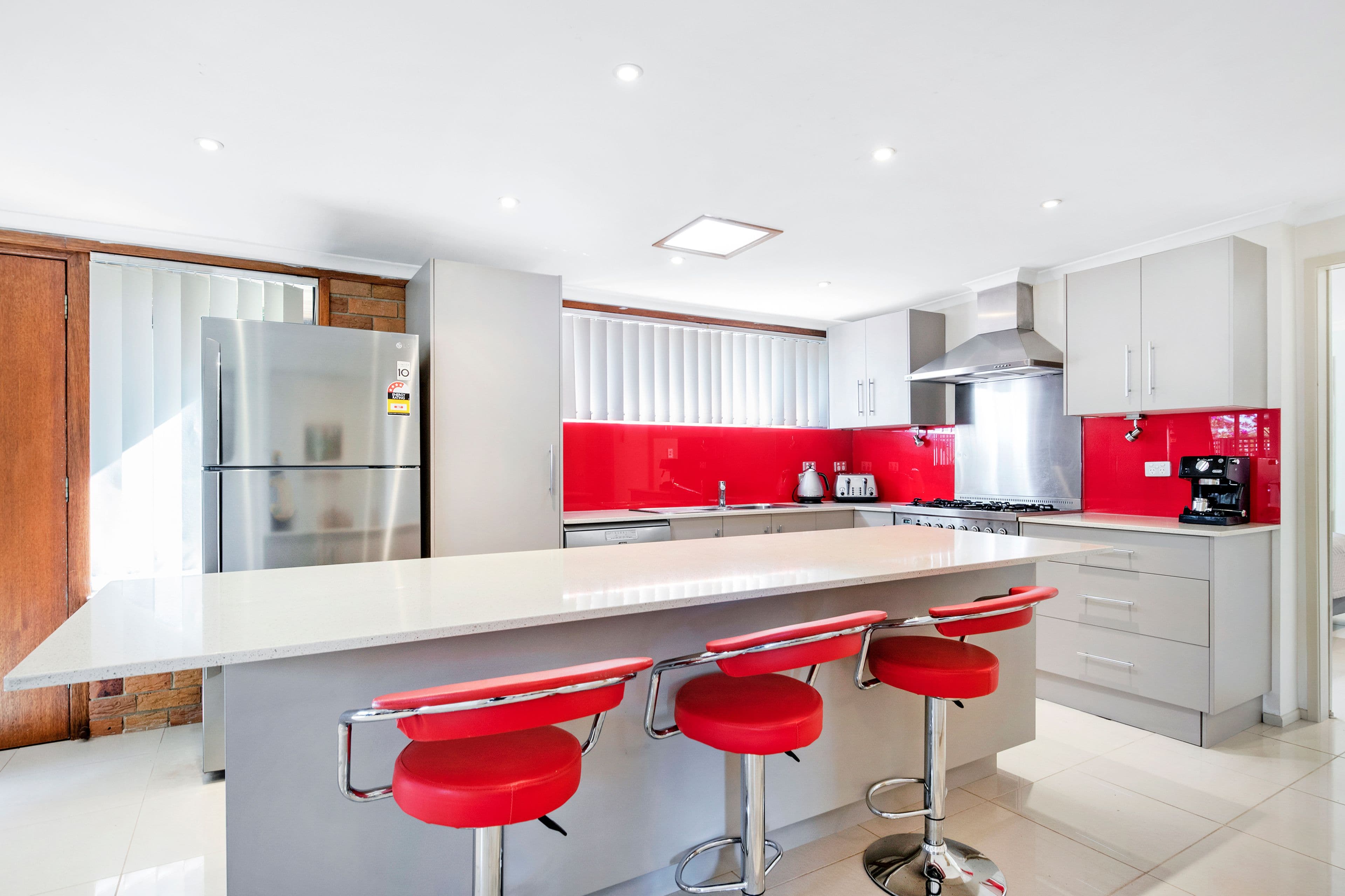 5 Rio Vista Boulevard, Broadbeach Waters QLD 4218, Broadbeach Waters - Thumbnail 4