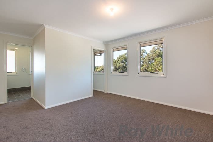 37 Adeline Crescent, Fletcher - Thumbnail 8